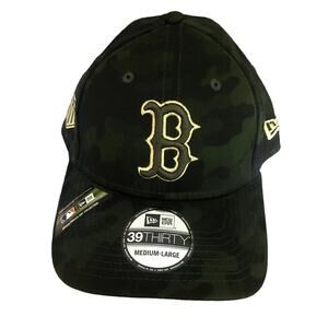 NWT New Era Boston Red Sox Camo Gold Fitted Hat M/L